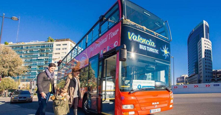Valencia: 24 or 48-Hour Hop-on Hop-off Bus Ticket - Why this bus works well in Valencia