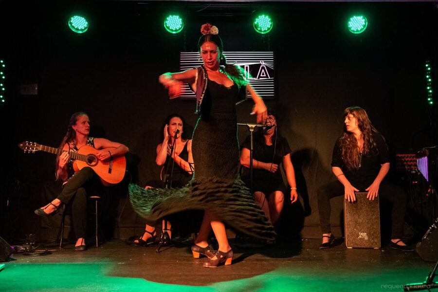 Valencia: Authentic Flamenco Show Entry Ticket - Arriving at Ca Revolta in central Valencia
