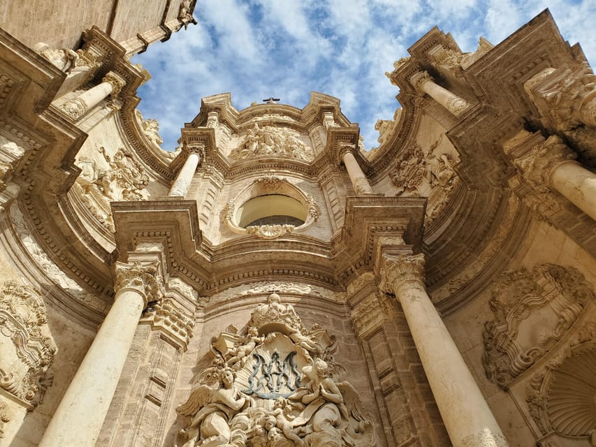 Valencia: Cathedral, St Nicholas, and Lonja de la Seda Tour - Starting at Torres de Serranos