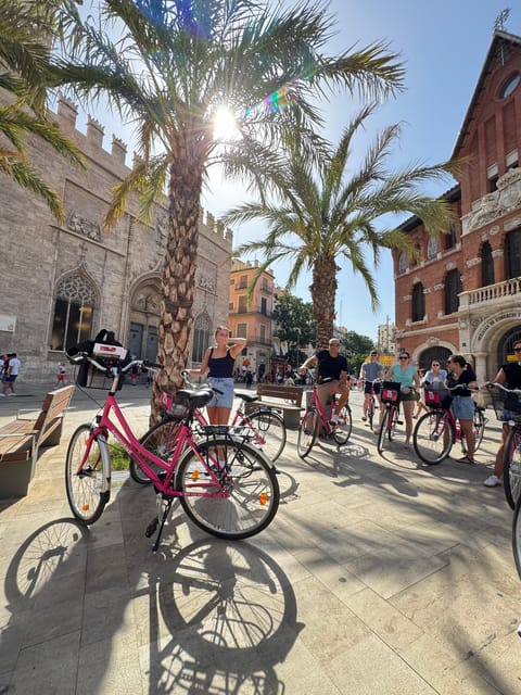 Valencia: City Highlights Guided Bike Tour - Gulliver playground and the Palau de la Música