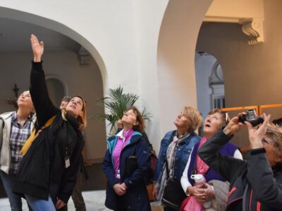 Essentials and World Heritages Sites Walking Tour