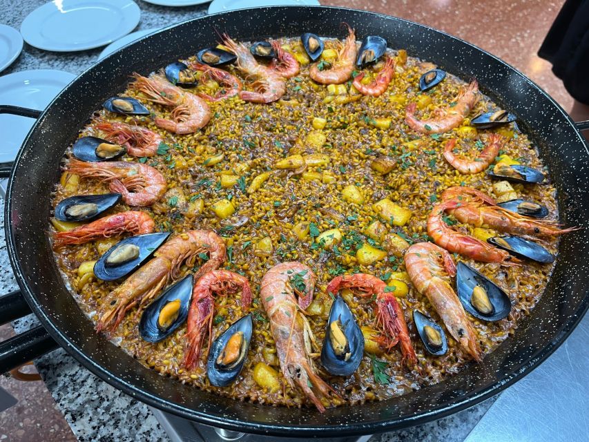 Valencia: Evening Guided Paella Workshop, Tapas, and Drinks - Who will enjoy this paella workshop most?