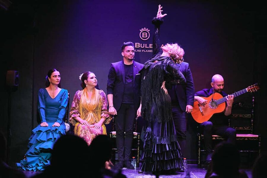 Valencia: Flamenco Show with Dinner at La Bulería - Who will enjoy this evening most?