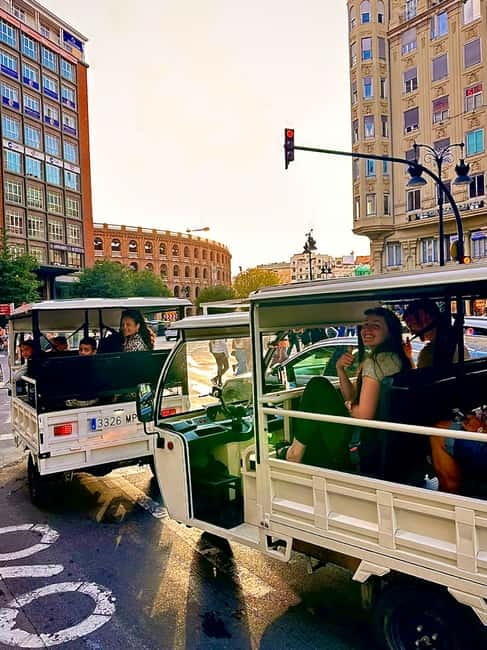 Valencia: Full Tuk Tuk Tour 2H - Reaching the Marina and Valencia’s beaches