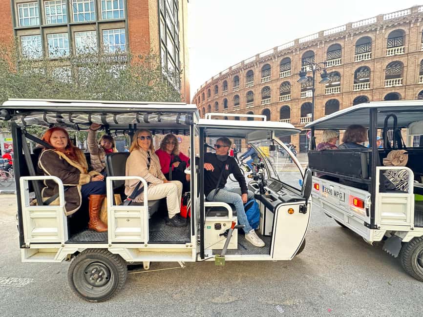 Valencia: Full Tuk Tuk Tour 2H - Music, markets and modernist Valencia