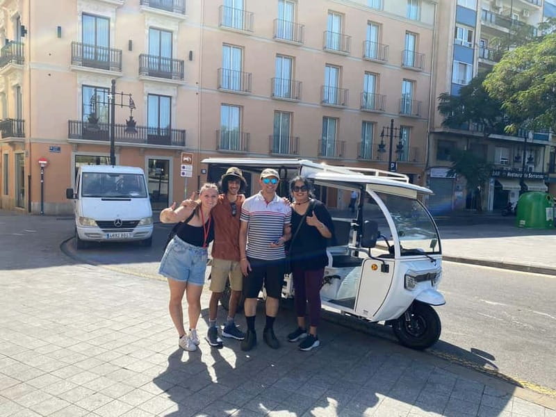 Valencia: Full Tuk Tuk Tour 2H - Central Market and the return to medieval Valencia