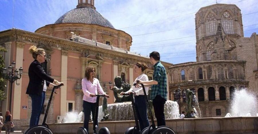 Valencia: Medieval Old Town Segway Tour - Getting started on Carrer de Náquera