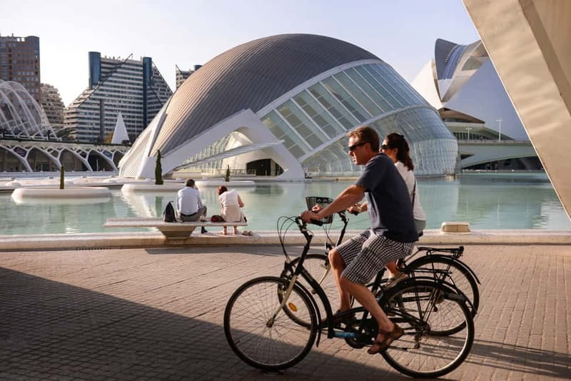 Valencia: Oceanogràfic, Hemisfèric & Science Museum Combo - The Science Museum turns learning into an activity