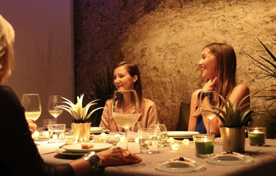 Valencia: Old Town Tour, Wine & Tapas in an 11th c. Monument - Key points to know before booking