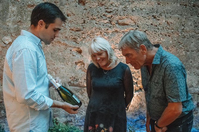 Valencia Old Town Tour with Wine & Tapas in 11th Century Historic Monument - Plaza de la Reina and Valencia’s Civil Gothic Past