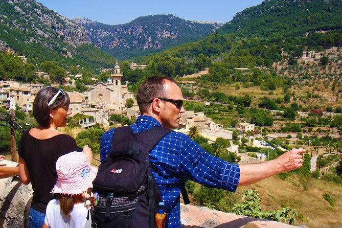Valldemosa and Valley of Soller Tour in Mallorca - Valldemossa in the first 90 minutes