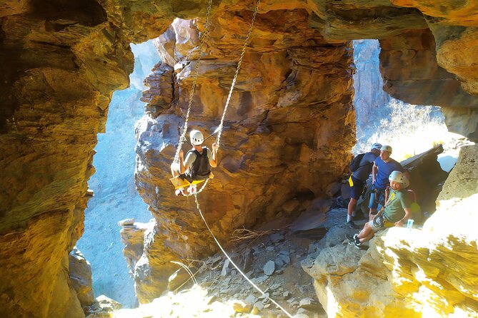 Via Ferrata in Gran Canaria. Vertical adventure park. Small groups - Key points at a glance