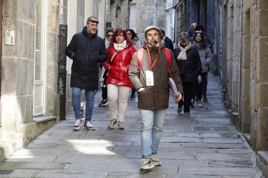 Vigo: Walking Tour with local History & Culture - Key points to know before you go