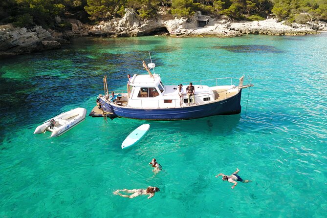 Visit the 8 most beautiful beaches in the South of Menorca Marenostrum - Son Saura and the wider beach setting