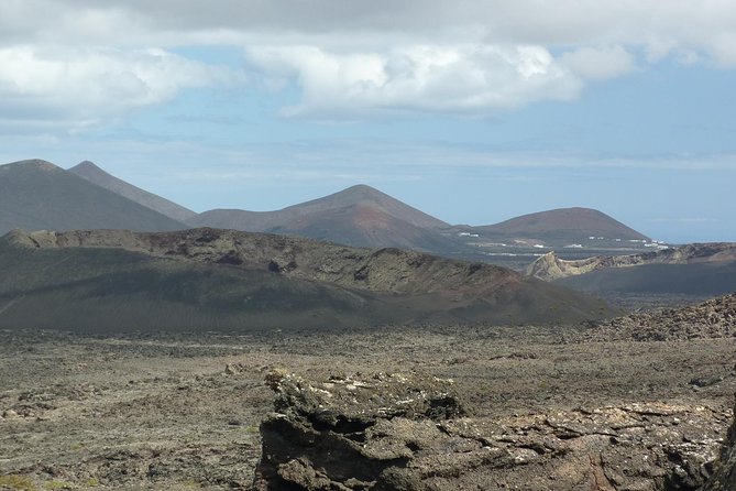 Volcano Hike - Timanfaya eruptions - Why this volcanic walk is different from a bus tour