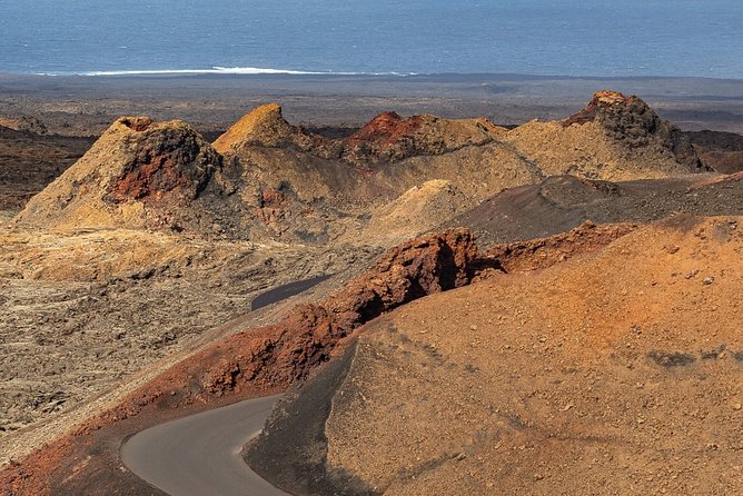 Volcano Hike - Timanfaya eruptions - Walking across lava flows and loose volcanic ground