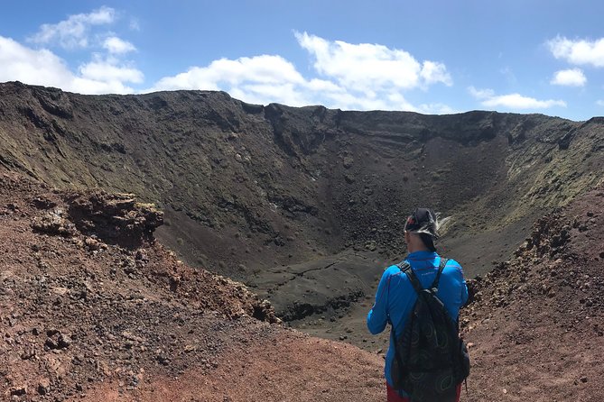Volcano Trekking Tour (Timanfaya eruptions) - Meeting La Rilla Volcano at 9:30