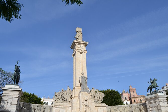 Walking Tour through Cádiz: Stories from the hand of a local guide - Starting at Plaza de España