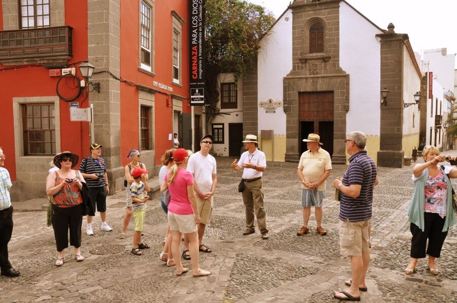 Walking tour Vegueta Old Town Las Palmas ( only in english) - Who should book this tour?
