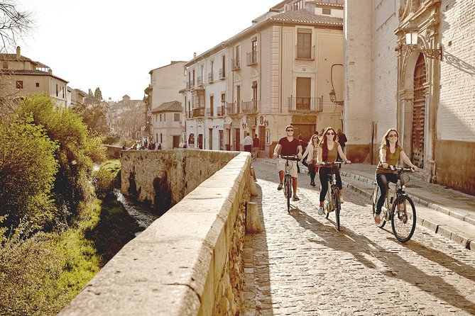 Zooming Through Granada: A Fun-Filled Electric Bike Tour - Mirador de San Nicolas and the big photo stop